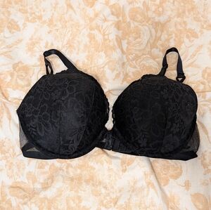 Victoria's Secret Black Lace Bra Size 38D